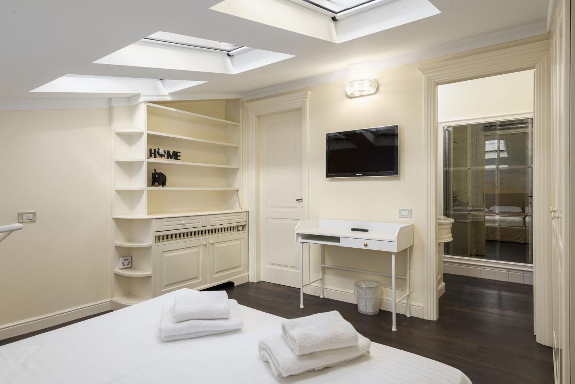 Unyca - Luxury * Florencia