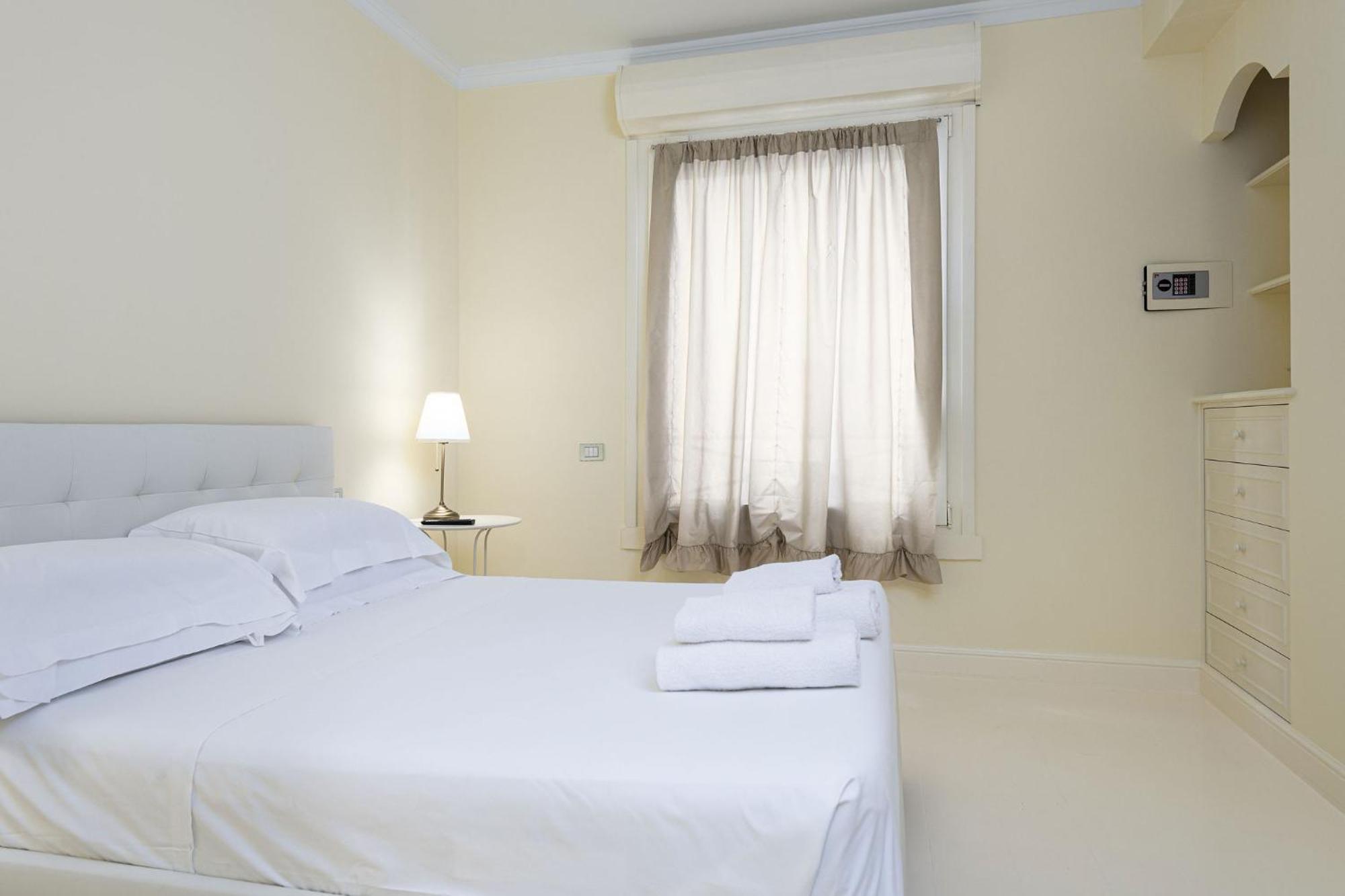 Unyca - Luxury * Florencia